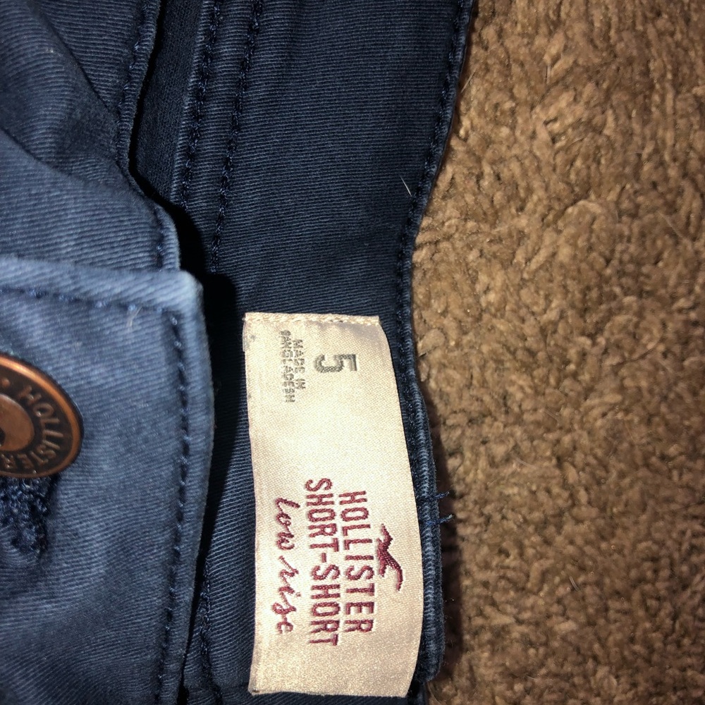Low rise shorts from Hollister!